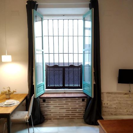 Apartamento Detrás de La Palma Sevilha Exterior foto